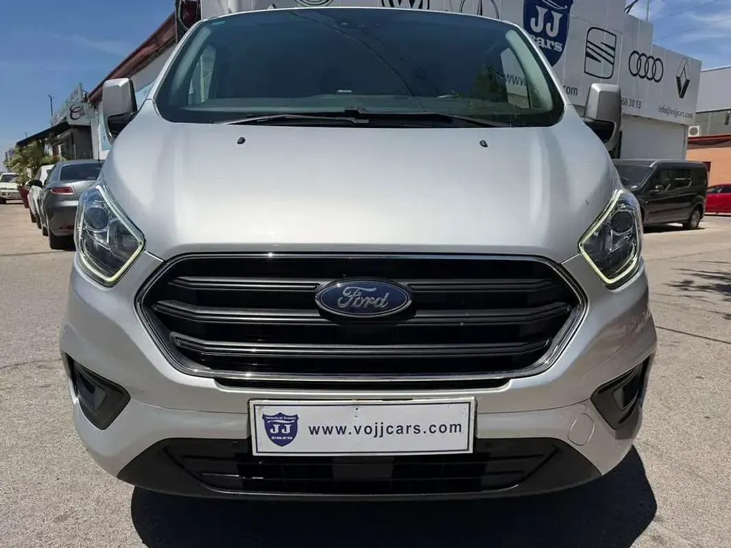 Usado Ford Transit Custom Trend 170 CV (125 kW) 2022 Gris Van