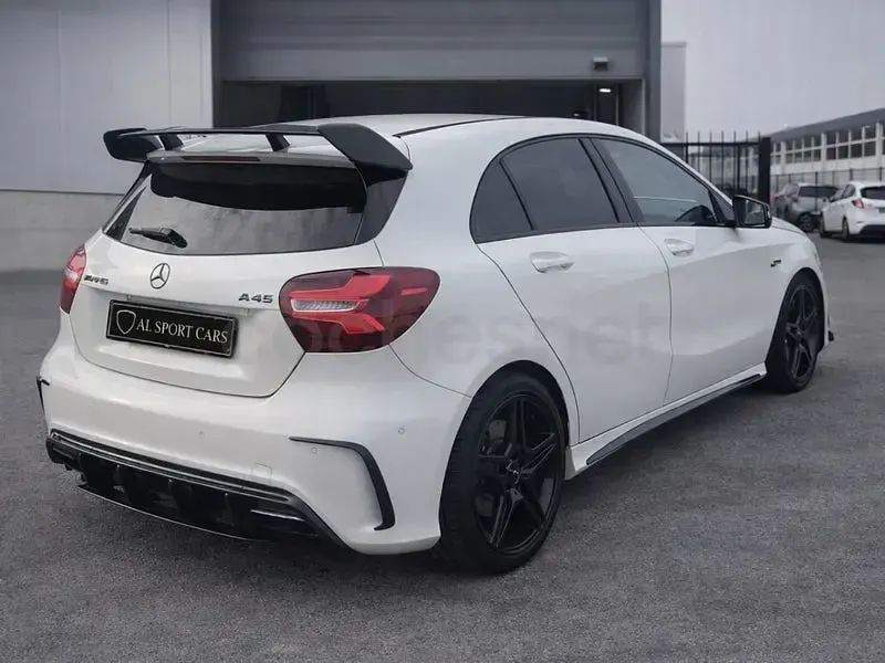 Usado Mercedes A45 AMG 381 CV (280 kW) 2016 Blanco Utilitario