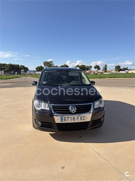 Usado VW Touran 170 CV (125 kW) 2007 Negro Monovolumen