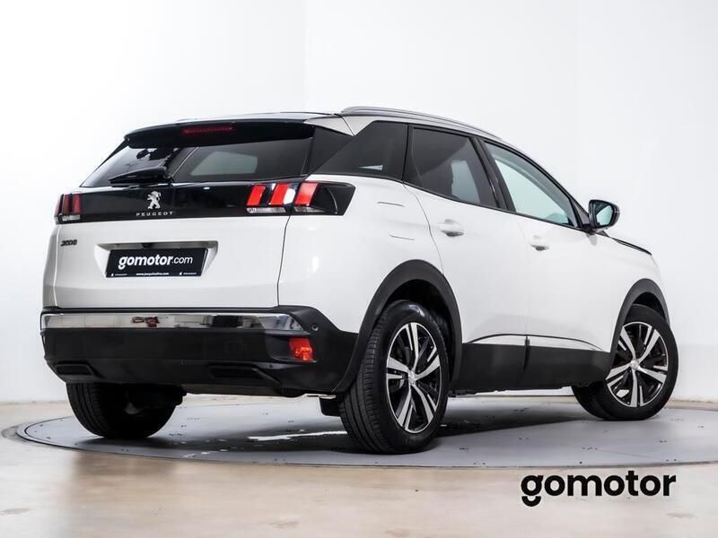 Usado Peugeot 3008 Allure 131 CV (96 kW) 2019 Blanco SUV