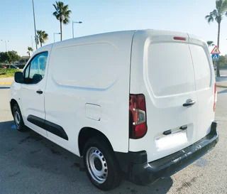 Usado Opel Combo Active 100 CV (73 kW) 2020 Blanco Monovolumen
