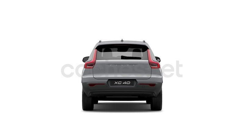 Usado Volvo XC40 Plus 163 CV (119 kW) 2025 Gris / plata SUV