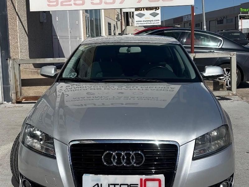 Usado Audi A3 Ambition 140 CV (102 kW) 2011 Gris / plata Utilitario