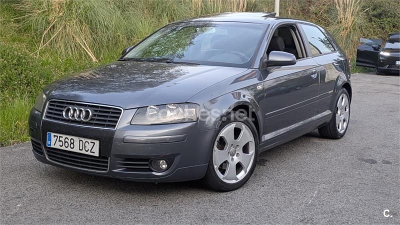 Usado Audi A3 Ambition 100 CV (73 kW) 2004 Gris / plata Utilitario