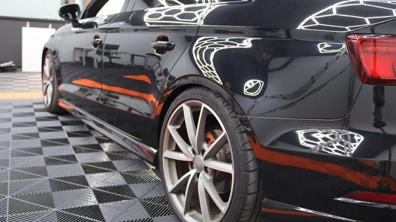 Usado Audi A3 Sportback Comfort 150 CV (110 kW) 2018 Negro Utilitario