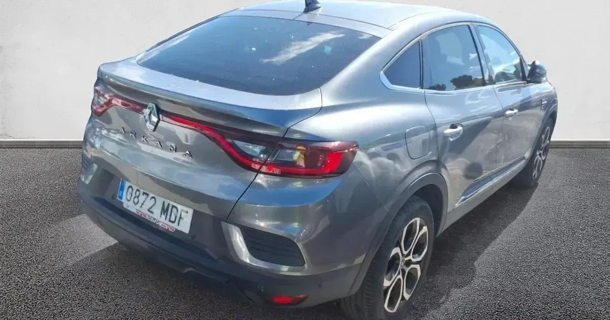 Usado Renault Arkana Techno 140 CV (102 kW) 2022 SUV