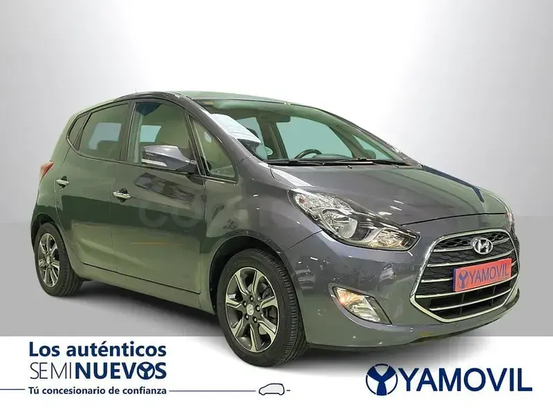 Usado Hyundai ix20 126 CV (92 kW) 2017 Gris / plata Utilitario