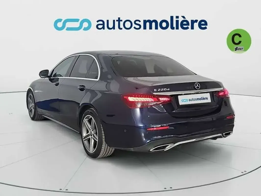 Usado Mercedes E220 194 CV (142 kW) 2021 Azul Berlina