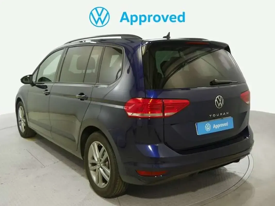 Usado VW Touran 150 CV (110 kW) 2025 Azul Monovolumen