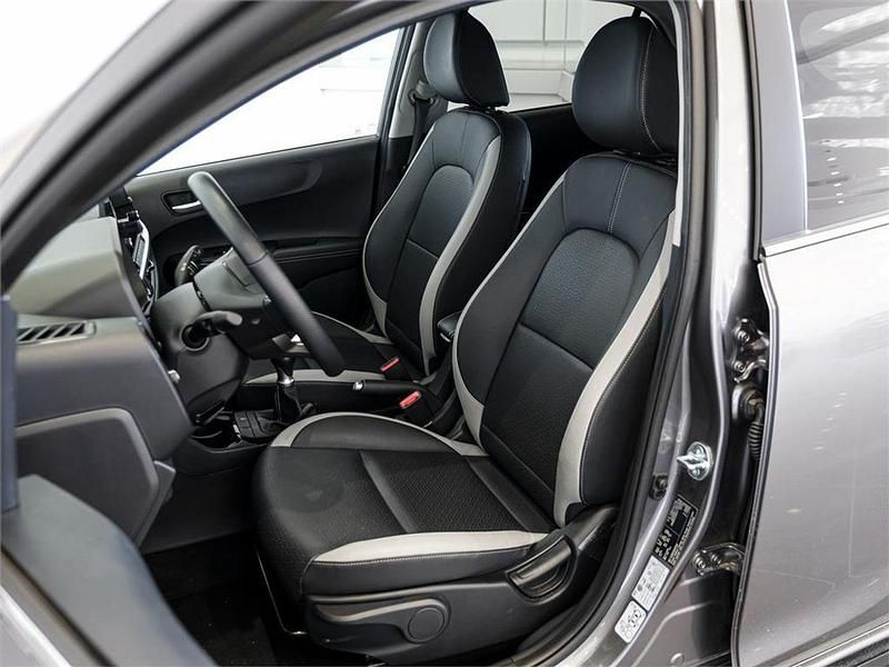 Usado Kia Picanto GT-Line 79 CV (58 kW) 2025 Gris / plata Utilitario