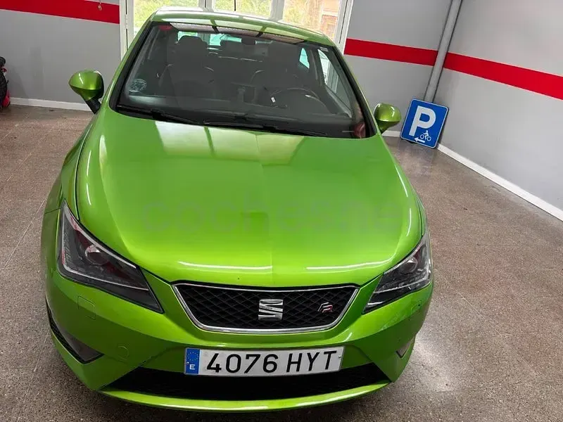 Usado Seat Ibiza SC FR 150 CV (110 kW) 2014 Verde Utilitario