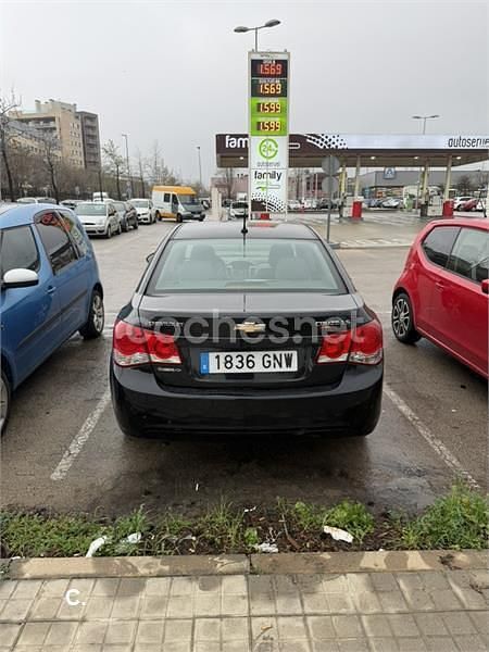 Usado Chevrolet Cruze LS 113 CV (83 kW) 2009 Negro Berlina