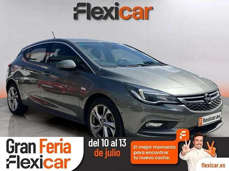 Gris Usado 2019 Opel Astra Dynamic Berlina | 14.490 € (Precio justo) - Imagen 1/4