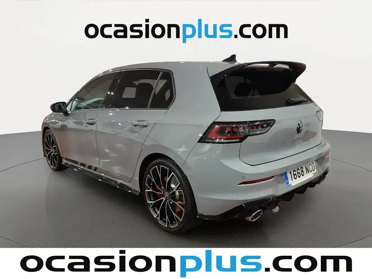Usado VW Golf VIII GTI Clubsport 300 CV (220 kW) 2025 Gris Utilitario