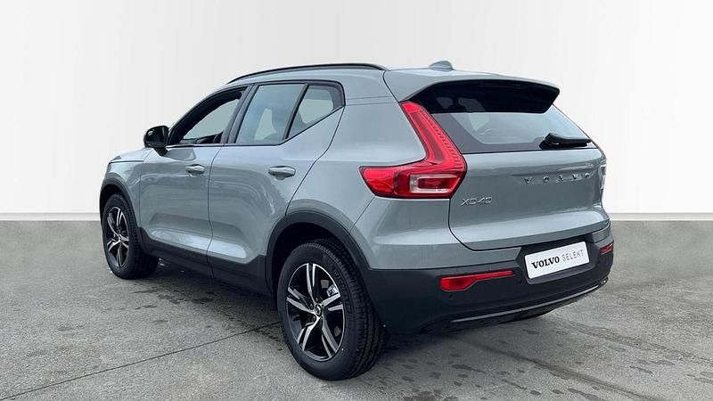 Nuevo Volvo XC40 Plus 163 CV (119 kW) 2025 Gris SUV