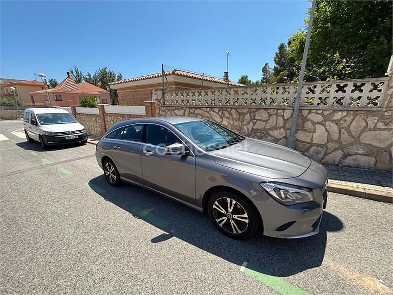 Gris / plata Usado 2018 Mercedes CLA200 Shooting Brake Familiar | 19.000 € (Precio justo) - Imagen 1/4