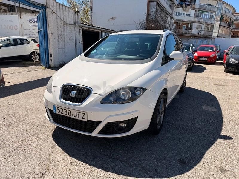 Usado Seat Altea XL I-Tech 105 CV (77 kW) 2015 Blanco Monovolumen