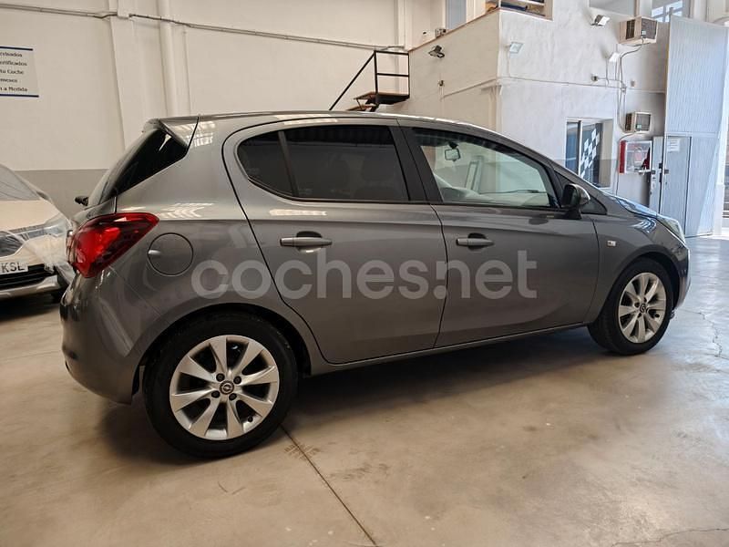 Usado Opel Corsa Selective 90 CV (66 kW) 2018 Gris / plata Berlina