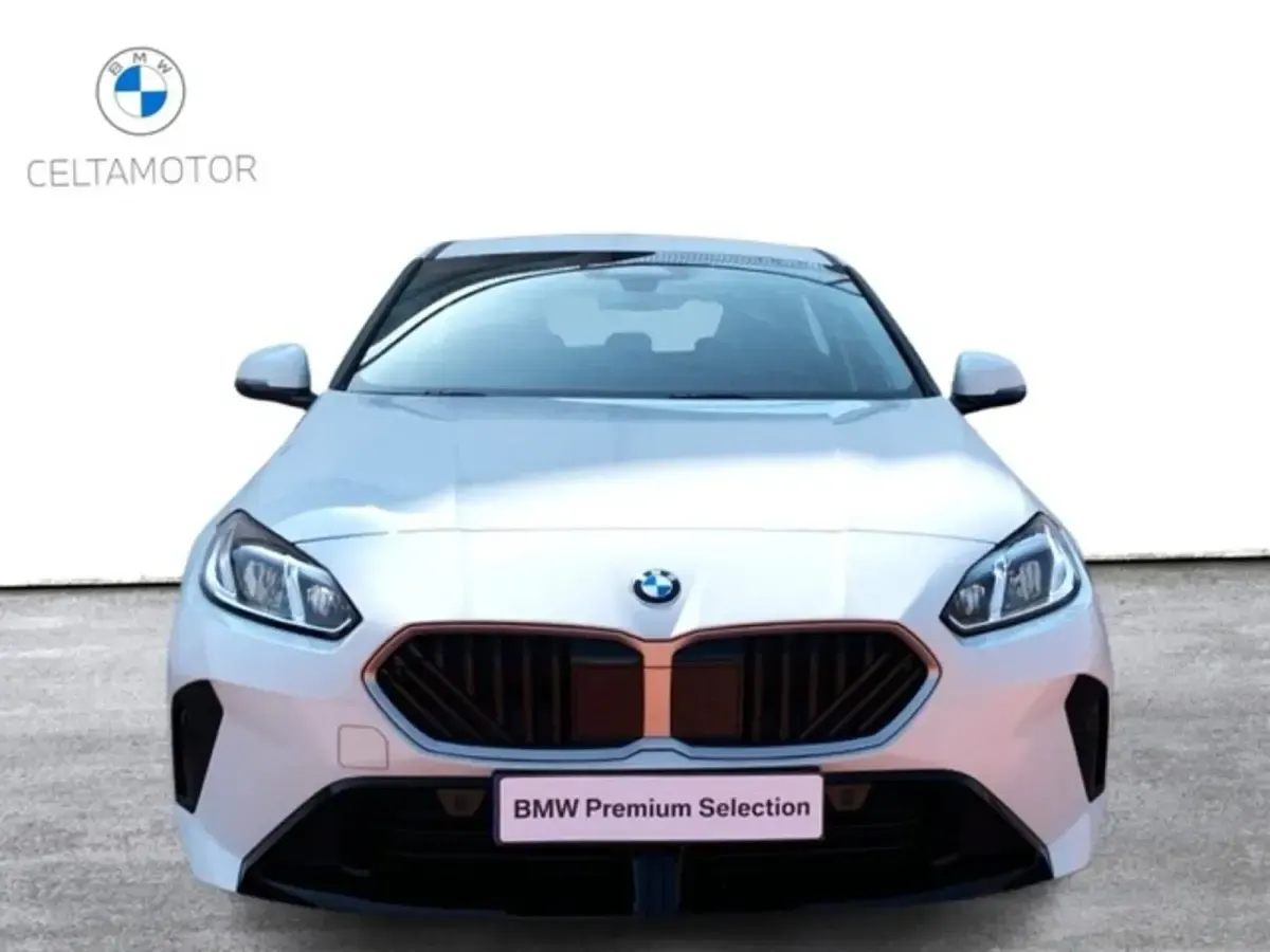 Nuevo BMW 120 Shadowline 170 CV (125 kW) 2026 Blanco Utilitario