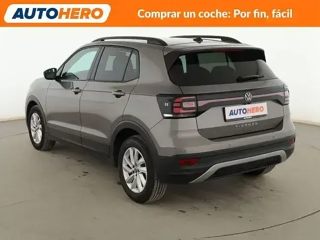 Usado VW T-Cross Advance 110 CV (80 kW) 2021 Gris SUV
