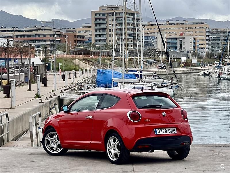 Usado Alfa Romeo MiTo Progression 120 CV (88 kW) 2009 Rojo Utilitario
