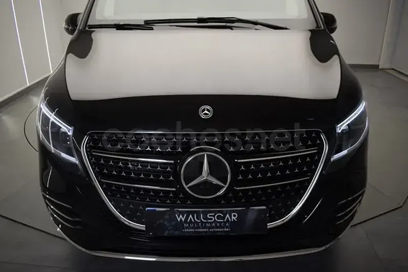 Usado Mercedes V300 Style 231 CV (169 kW) 2025 Negro Monovolumen