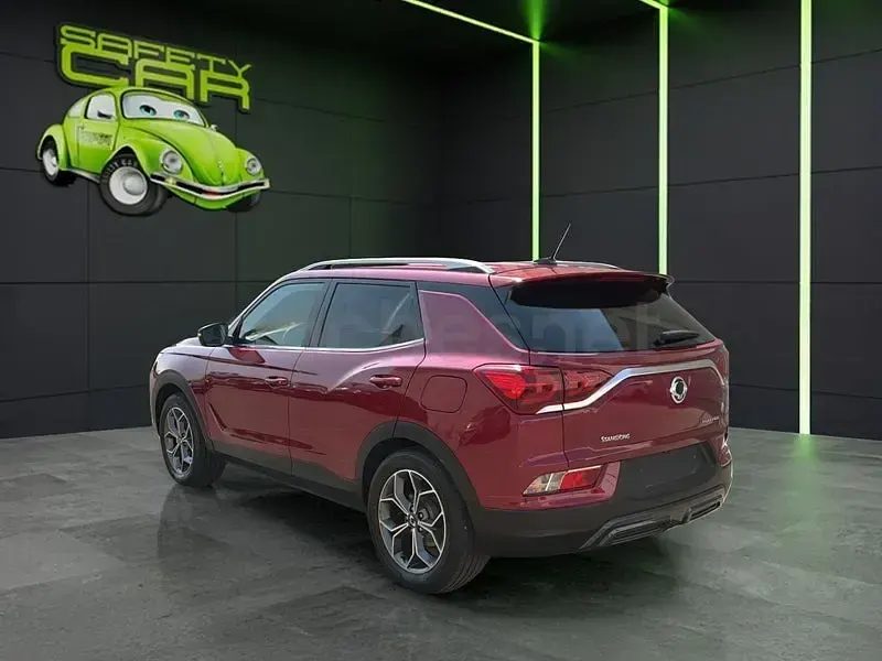 Usado SsangYong Korando 149 CV (109 kW) 2020 Blanco SUV