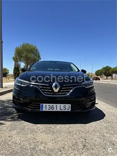 Usado Renault Mégane GrandTour Zen 140 CV (102 kW) 2021 Negro Familiar