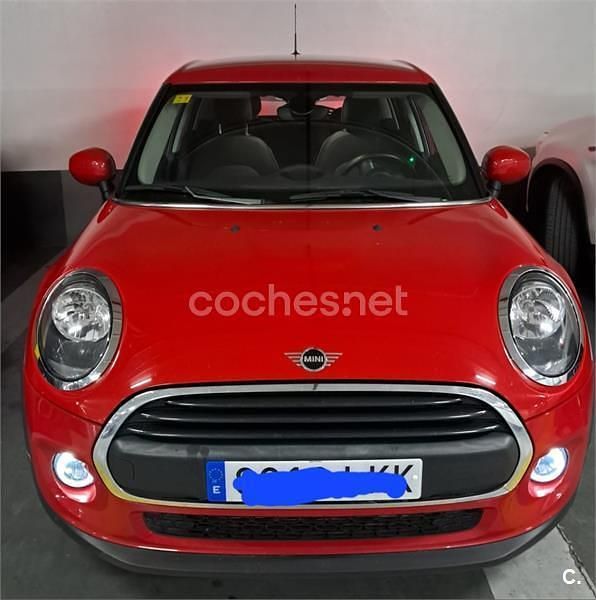 Usado Mini ONE 102 CV (75 kW) 2021 Rojo Utilitario