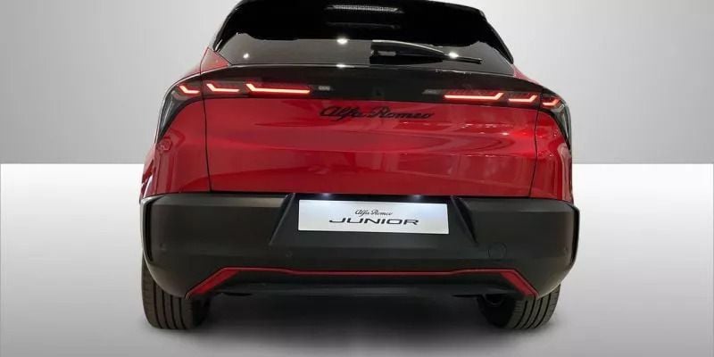 Usado Alfa Romeo Junior Edizione Speciale 114 kW (156 CV) 2024 Bronce SUV