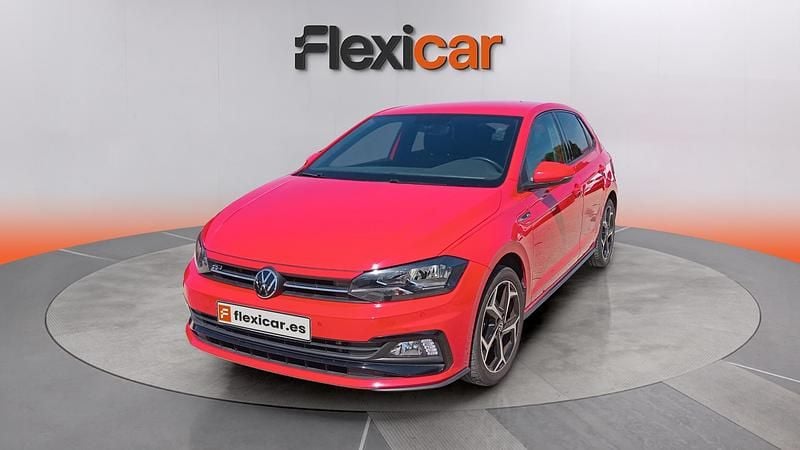 Usado VW Polo R-line 110 CV (80 kW) 2021 Rojo Utilitario