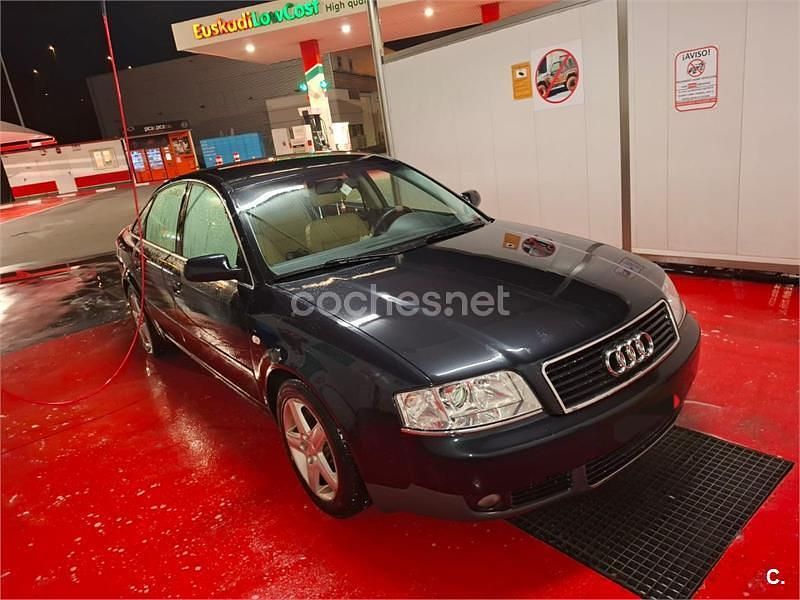 Usado Audi A6 Premium 130 CV (95 kW) 2003 Negro Berlina