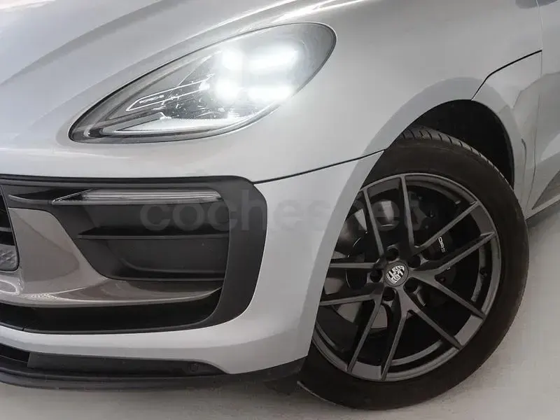 Usado Porsche Macan T 265 CV (194 kW) 2022 Gris / plata SUV