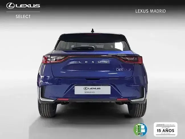 Usado Lexus LBX 136 CV (100 kW) 2025 Azul SUV