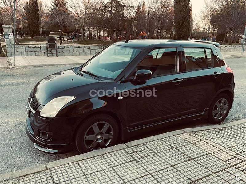 Usado Suzuki Swift GL 75 CV (55 kW) 2009 Negro Utilitario