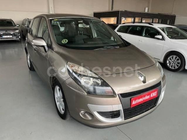Usado Renault Scénic III Dynamique 110 CV (80 kW) 2009 Gris / plata Monovolumen