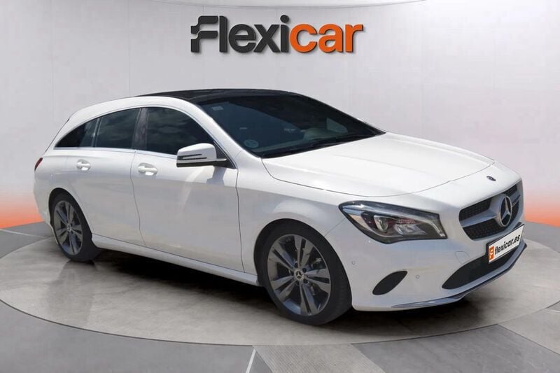 Blanco Usado 2018 Mercedes CLA200 Shooting Brake Familiar | 17.390 € (Buen precio) - Imagen 1/4