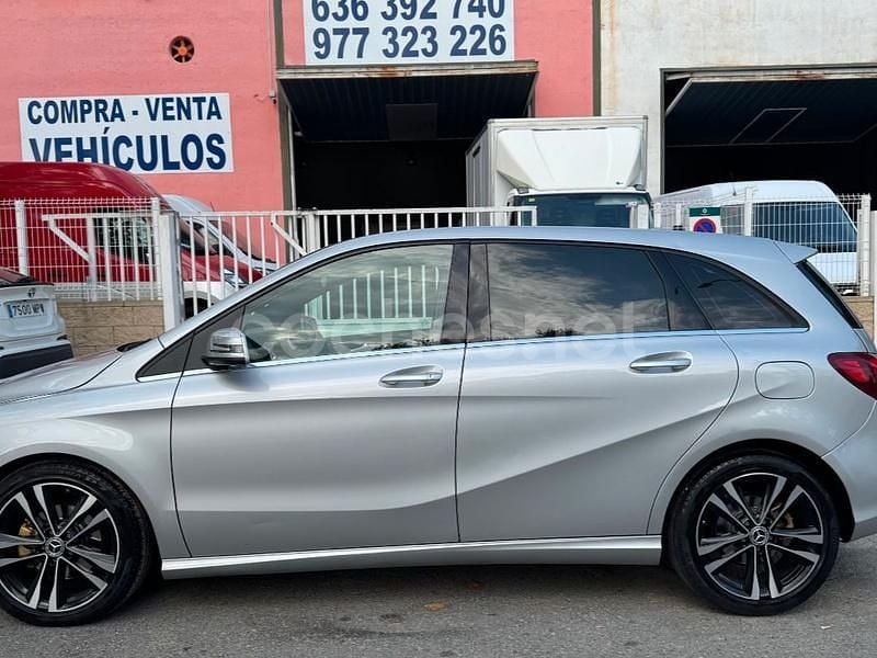 Gris / plata Usado 2018 Mercedes B200 Monovolumen | 13.600 € (Super precio) - Imagen 1/4