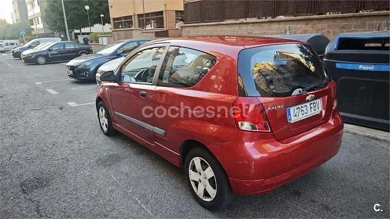 Usado Chevrolet Kalos SE 72 CV (52 kW) 2006 Rojo Berlina