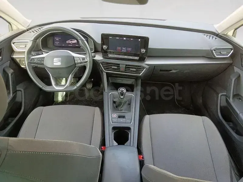 Usado Seat Leon Style 115 CV (84 kW) 2024 Blanco Berlina