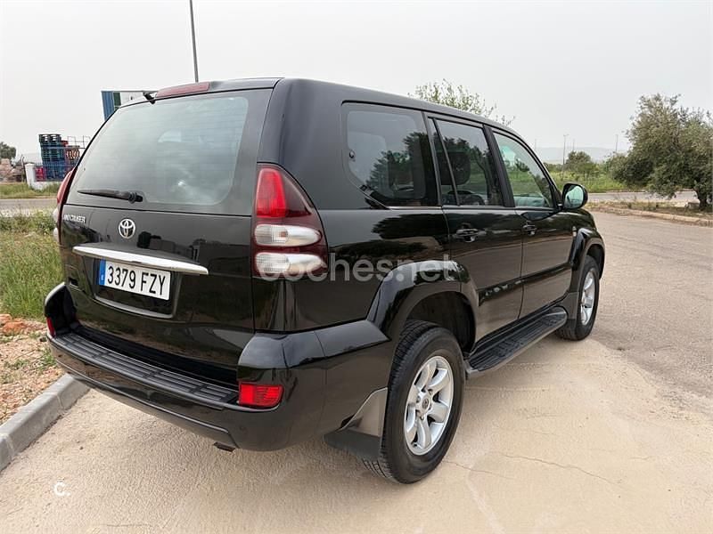 Begagnad Toyota Land Cruiser 173 HK (127 kW) 2008 Svart SUV