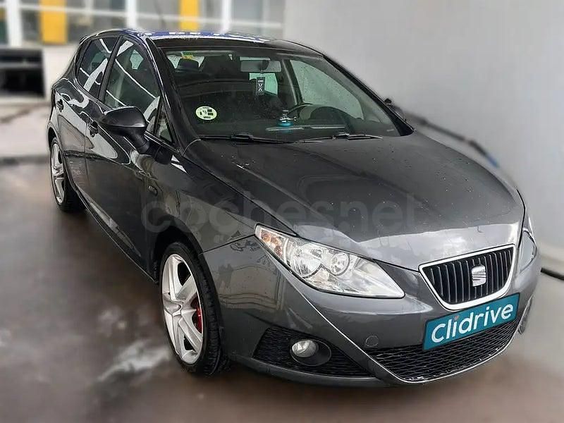 Usado Seat Ibiza Sport 90 CV (66 kW) 2009 Gris / plata Berlina