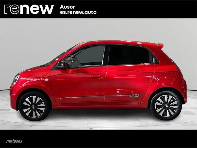 Usado Renault Twingo Techno 60 kW (82 CV) 2023 Rojo Utilitario