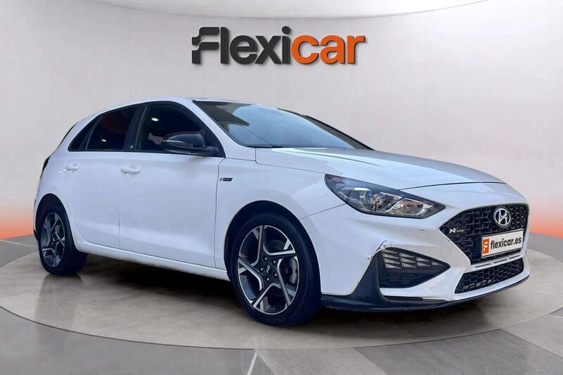 Blanco Usado 2023 Hyundai i30 N Line Berlina | 15.690 € (Precio justo) - Imagen 1/4