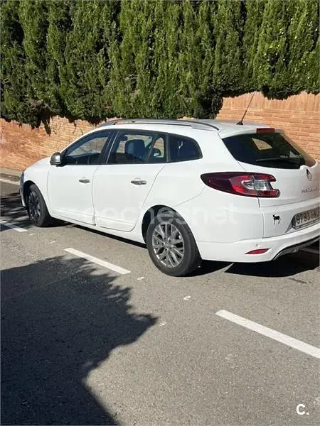Usado Renault Mégane GrandTour Life 115 CV (84 kW) 2014 Blanco Familiar