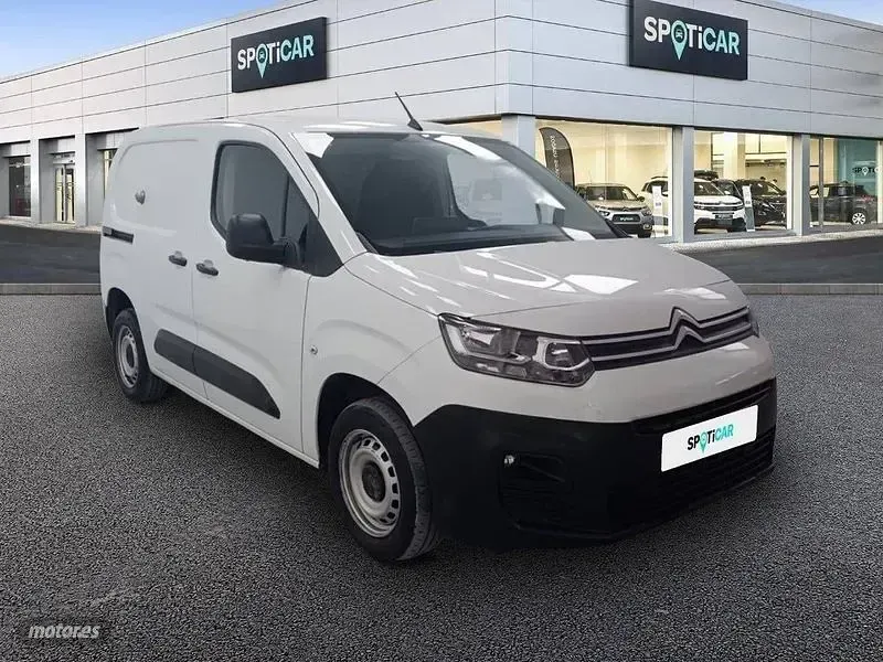 Usado Citroën Berlingo 102 CV (75 kW) 2022 Blanco Monovolumen