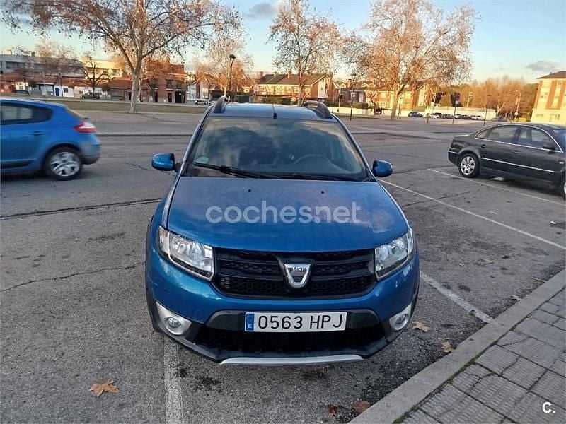Azul Usado 2013 Dacia Sandero Stepway Berlina | 6300 € (Buen precio) - Imagen 1/4