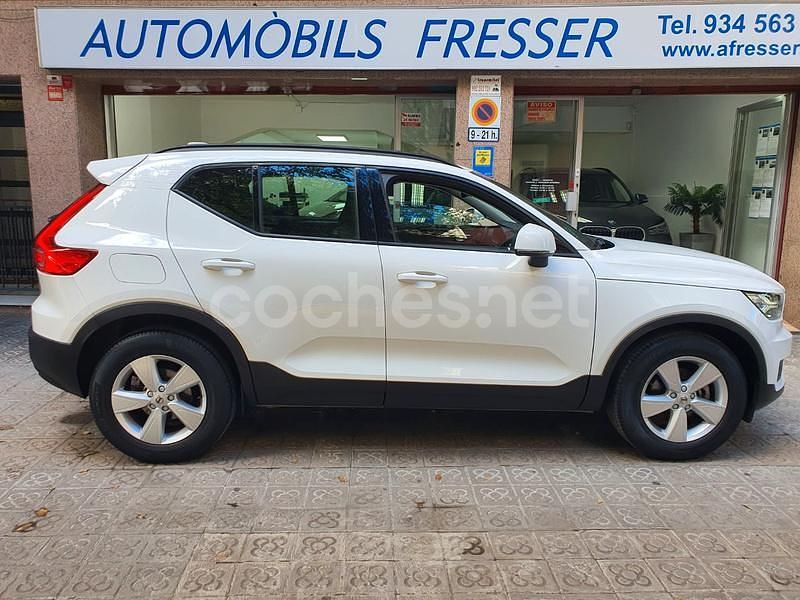 Usado Volvo XC40 Momentum 129 CV (94 kW) 2021 Blanco SUV