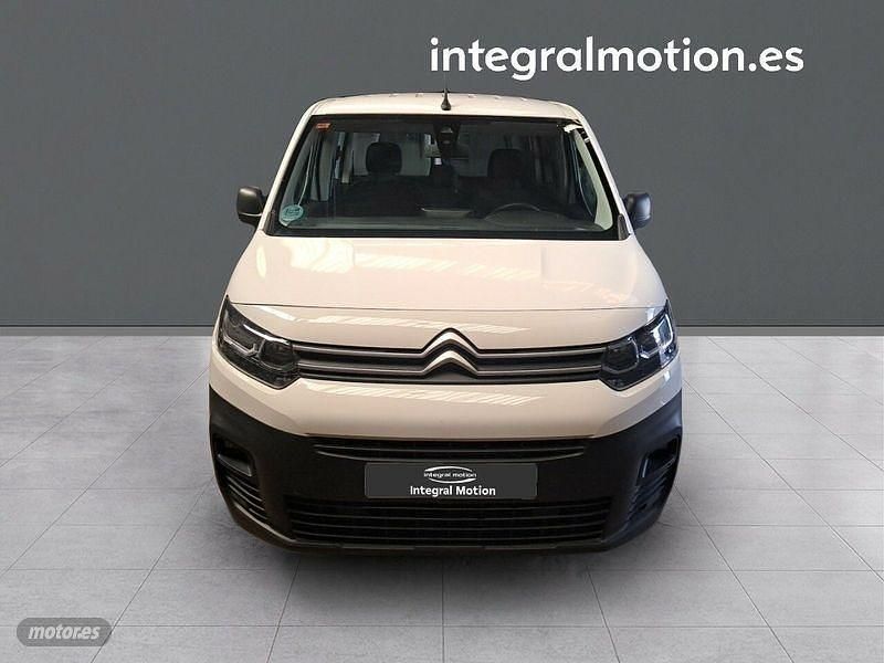 Usado Citroën Berlingo Live 102 CV (75 kW) 2021 Blanco Monovolumen