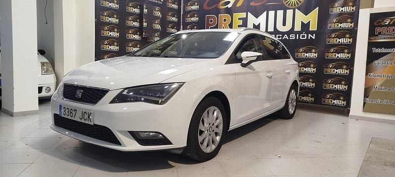 Usado Seat Leon ST FR 125 CV (91 kW) 2015 Blanco Familiar